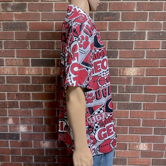 Georgia Bulldogs Hawaiian Style Football Shirt - Picture 7 of 8